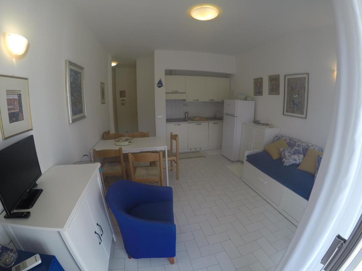 Residence Selenis Bilocale Vista Piscina - Agenzia Cocal Caorle Zewnętrze zdjęcie
